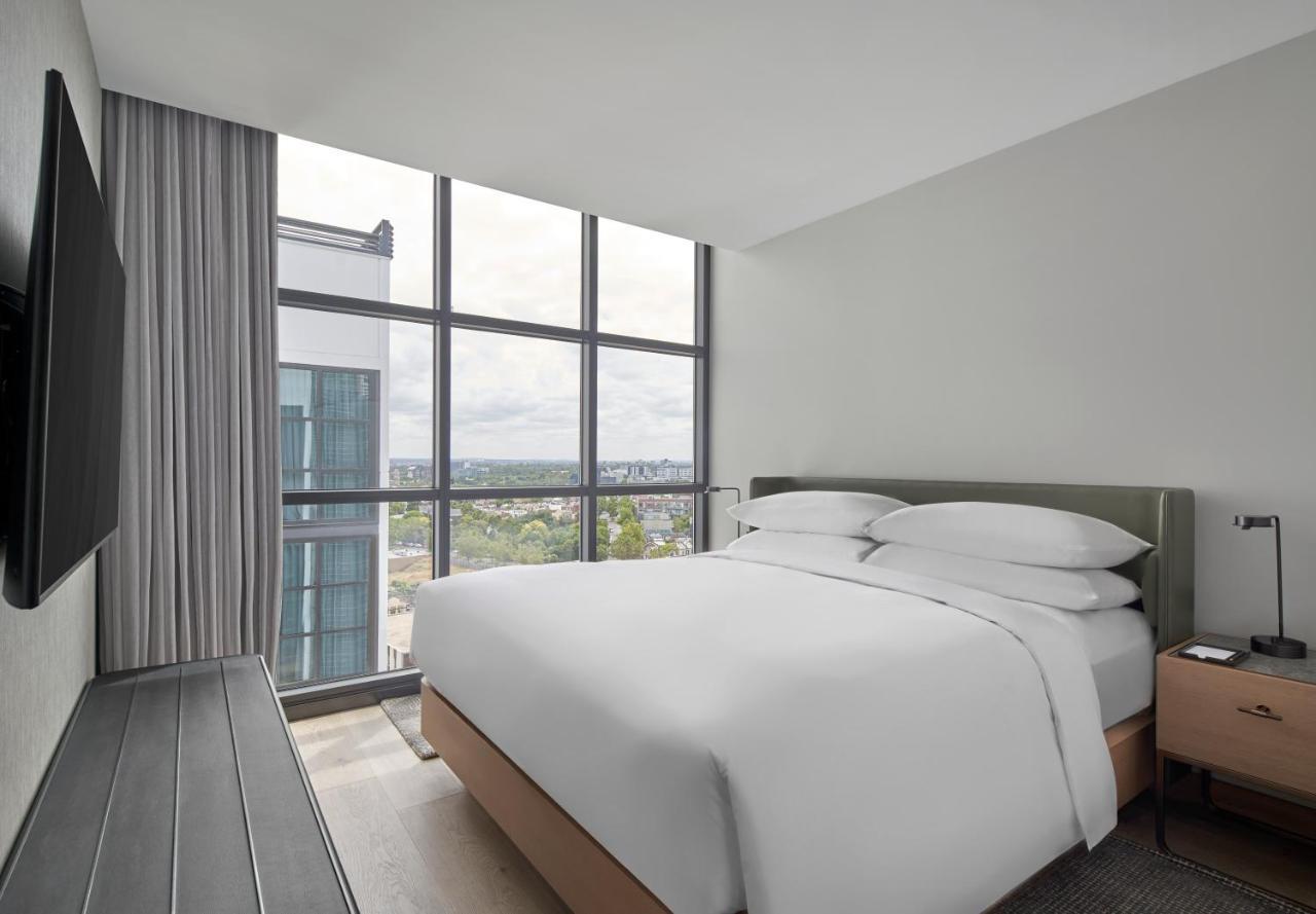 Courtyard By Marriott Melbourne Flagstaff Gardens Hotell Eksteriør bilde