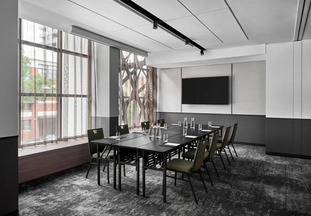 Courtyard By Marriott Melbourne Flagstaff Gardens Hotell Eksteriør bilde