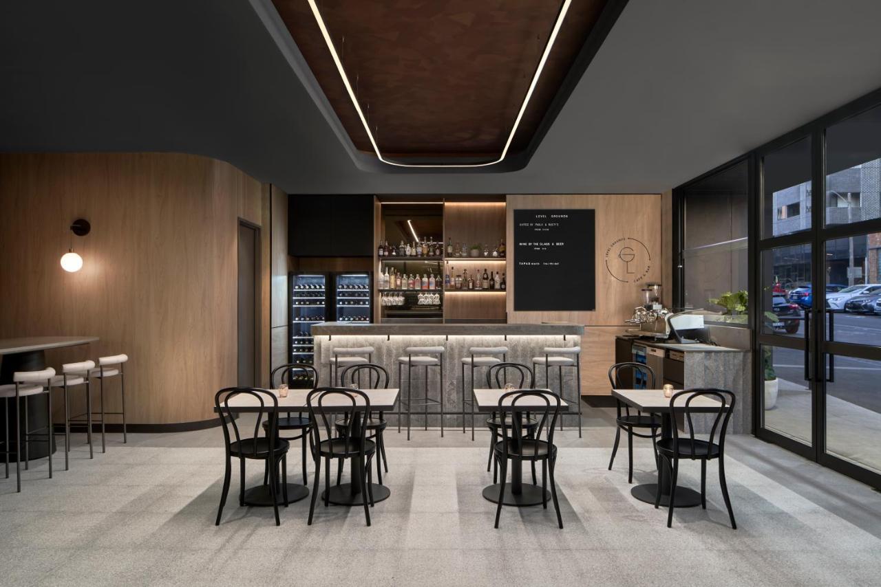 Courtyard By Marriott Melbourne Flagstaff Gardens Hotell Eksteriør bilde