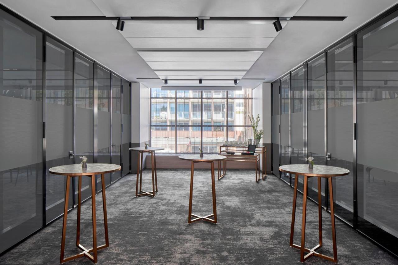 Courtyard By Marriott Melbourne Flagstaff Gardens Hotell Eksteriør bilde
