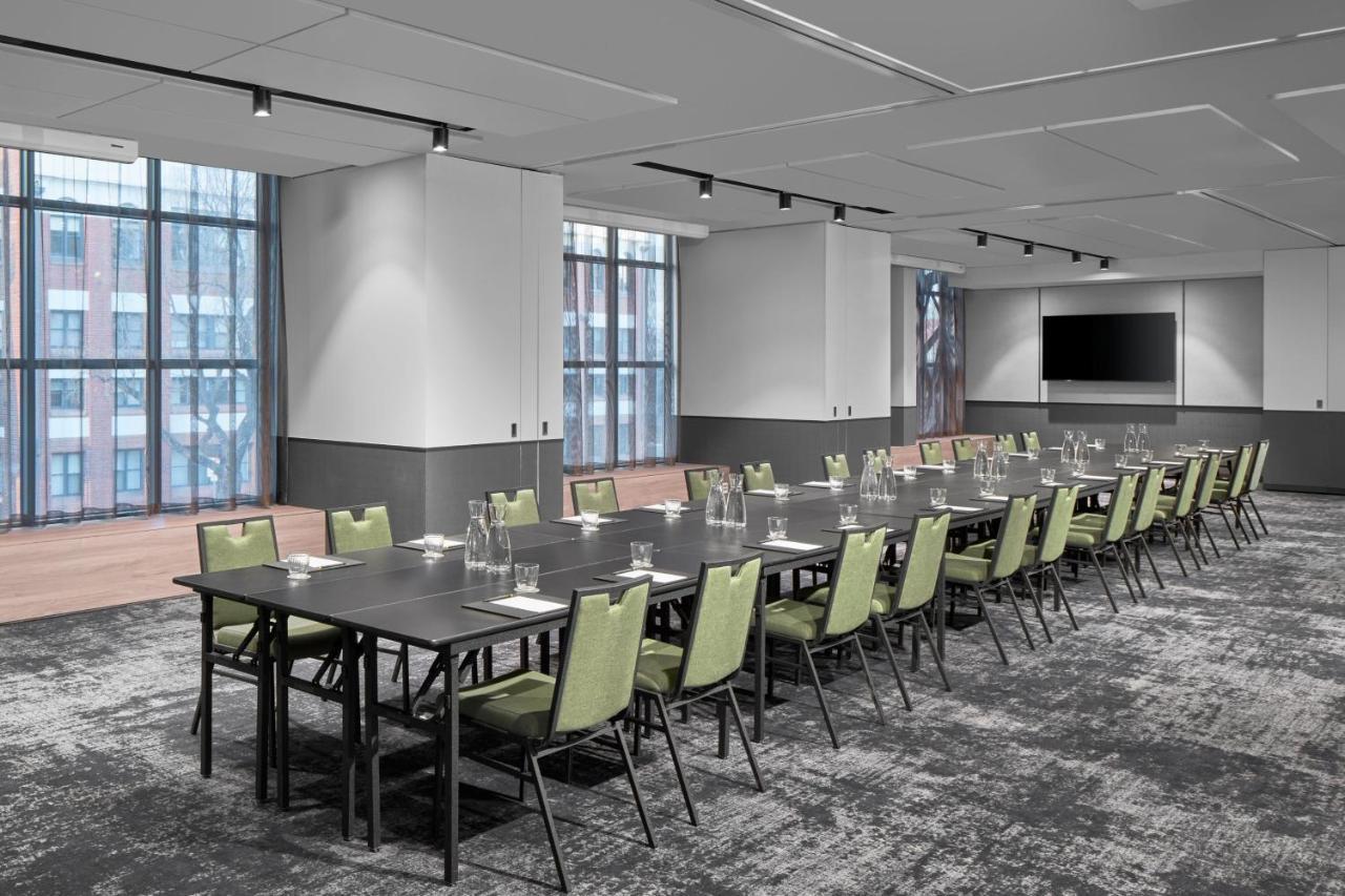 Courtyard By Marriott Melbourne Flagstaff Gardens Hotell Eksteriør bilde