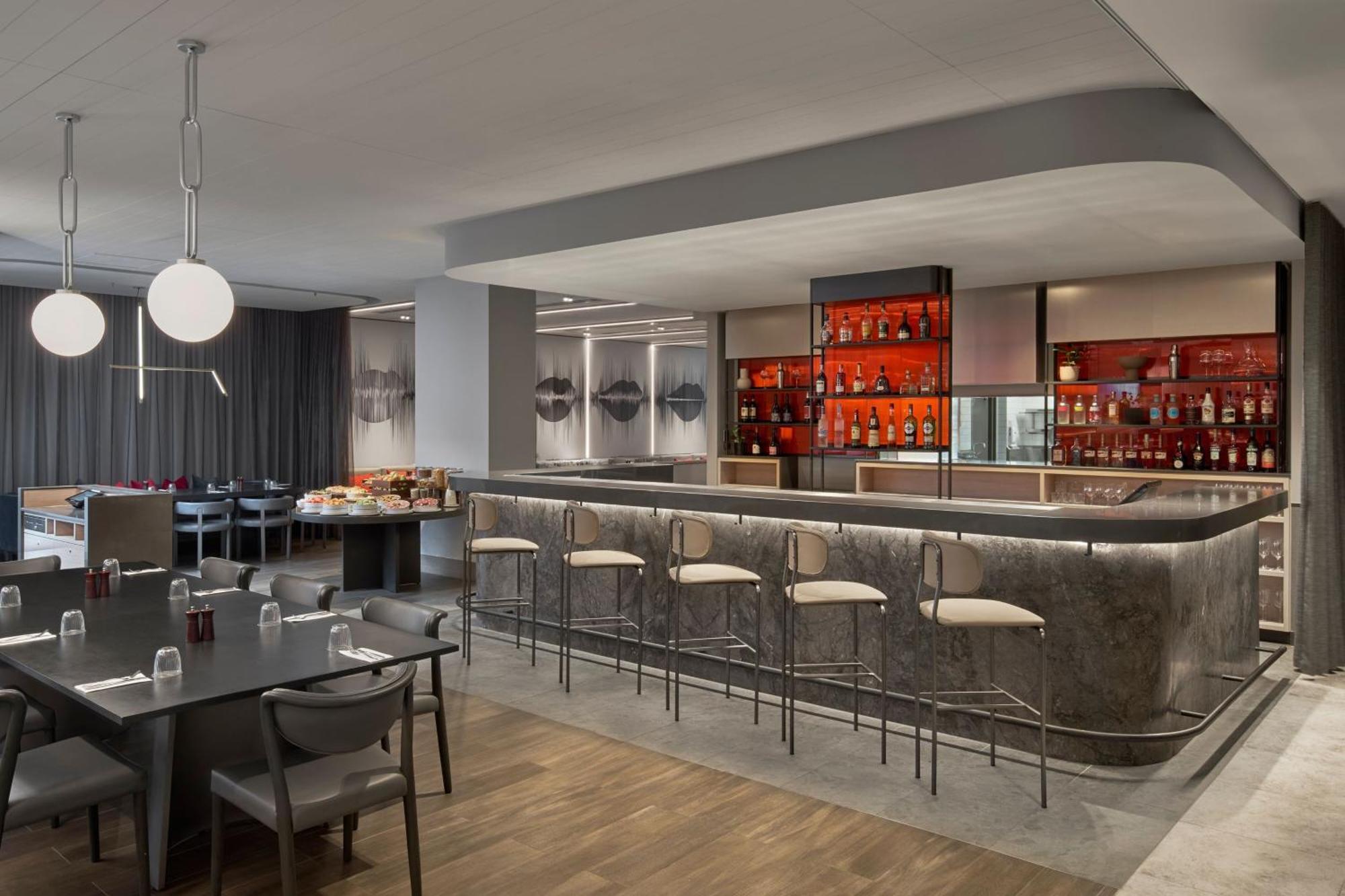 Courtyard By Marriott Melbourne Flagstaff Gardens Hotell Eksteriør bilde
