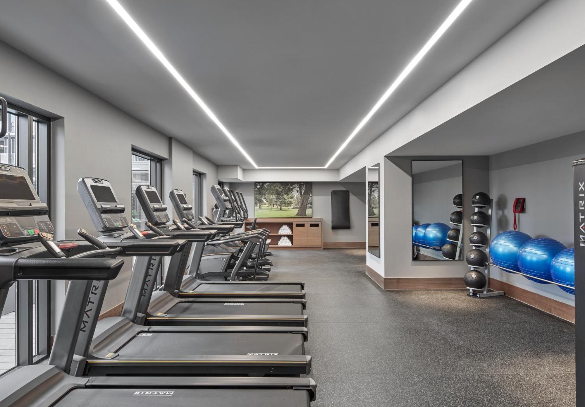 Courtyard By Marriott Melbourne Flagstaff Gardens Hotell Eksteriør bilde