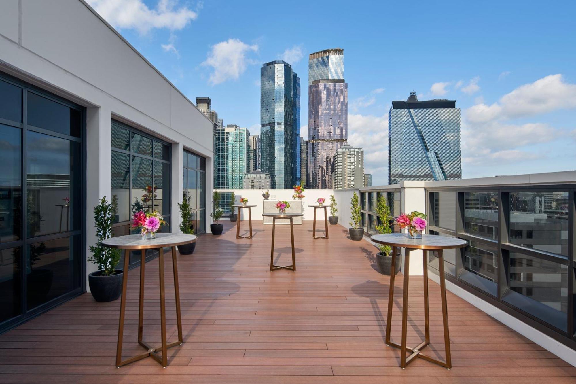 Courtyard By Marriott Melbourne Flagstaff Gardens Hotell Eksteriør bilde
